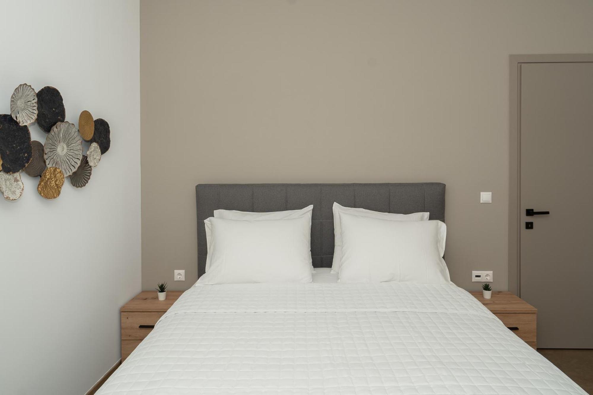 Lithos Suites 피니코운타 외부 사진
